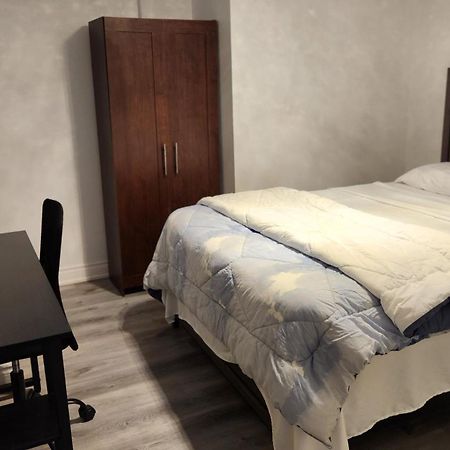 2 Bedrooms 2 Washrooms 2 Parking Spots Basement Apartment Newmarket Εξωτερικό φωτογραφία