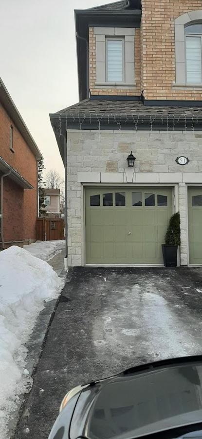 2 Bedrooms 2 Washrooms 2 Parking Spots Basement Apartment Newmarket Εξωτερικό φωτογραφία